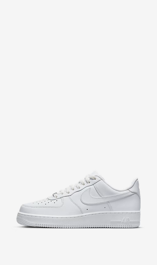 nike air force 1 07 lv7

af1 white low top sneakers

air force 1

nike af1 lv7 sneakers