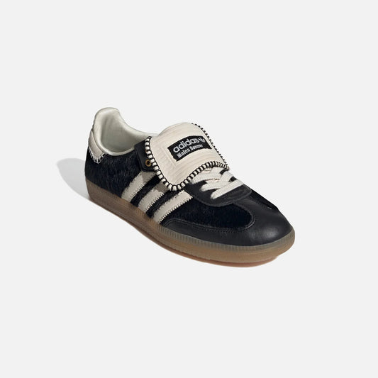 adidas samba wales bonner cream sneakers

adidas pony tonal samba og shoes

wales bonner adidas samba streetwear

limited edition adidas collab sneakers