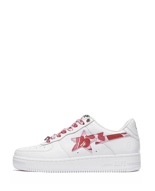 Bape Sta white - pink camo low-top sneakers

Bathing Ape glossy patent sneakers

Streetwear star-panel low shoes

Bape-style pink camo and white sneakers