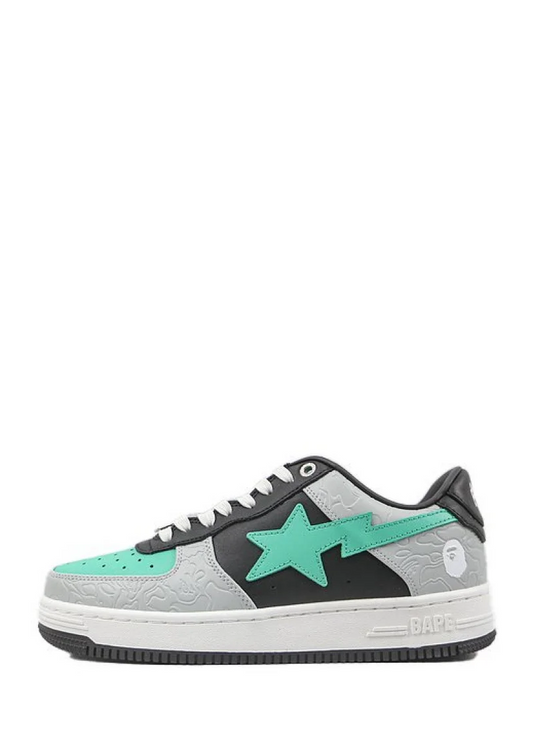 Bape Sta Green black gray low-top sneakers

Bathing Ape glossy patent sneakers

Streetwear star-panel low shoes

Bape-style Green, black & gray sneakers