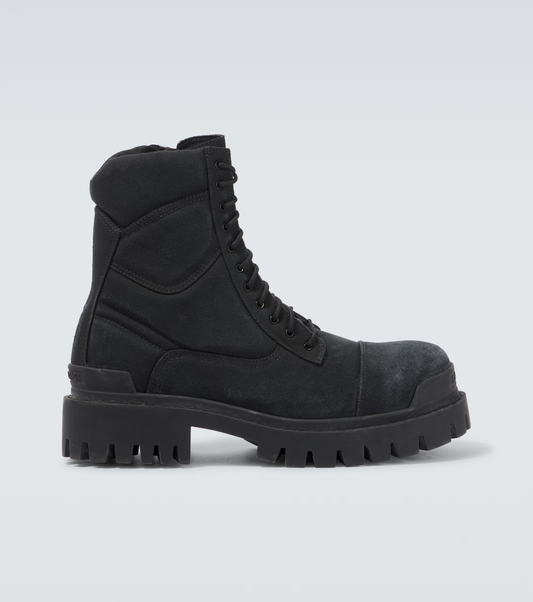 platform combat boots black

chunky sole lace-up boots

Balenciaga strike inspired heavy boots

urban utility black fashion boots