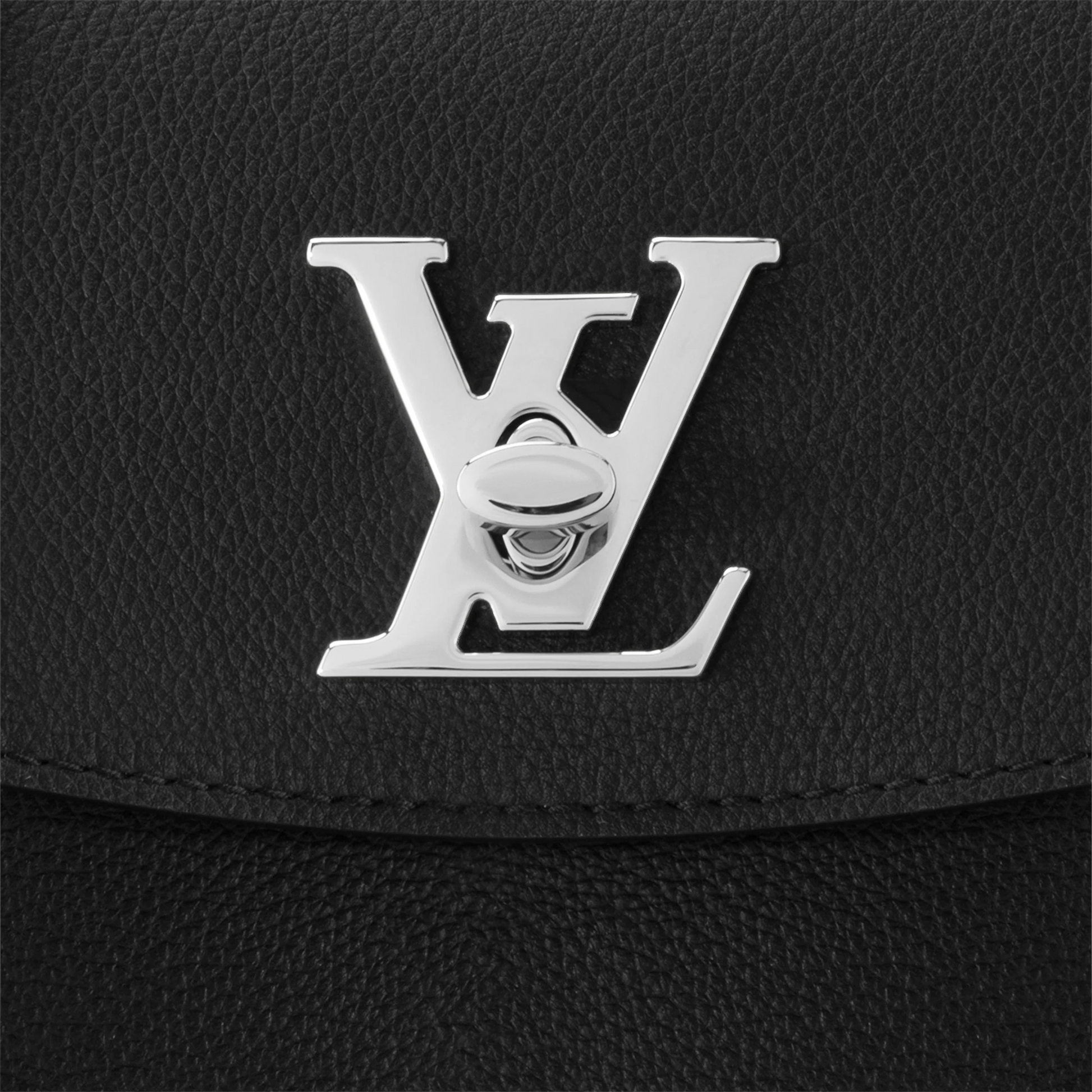 Louis Vuitton Capucines BB structured black leather handbag

top handle luxury bag with metal logo

flap closure shoulder bag

LV inspired noir purse