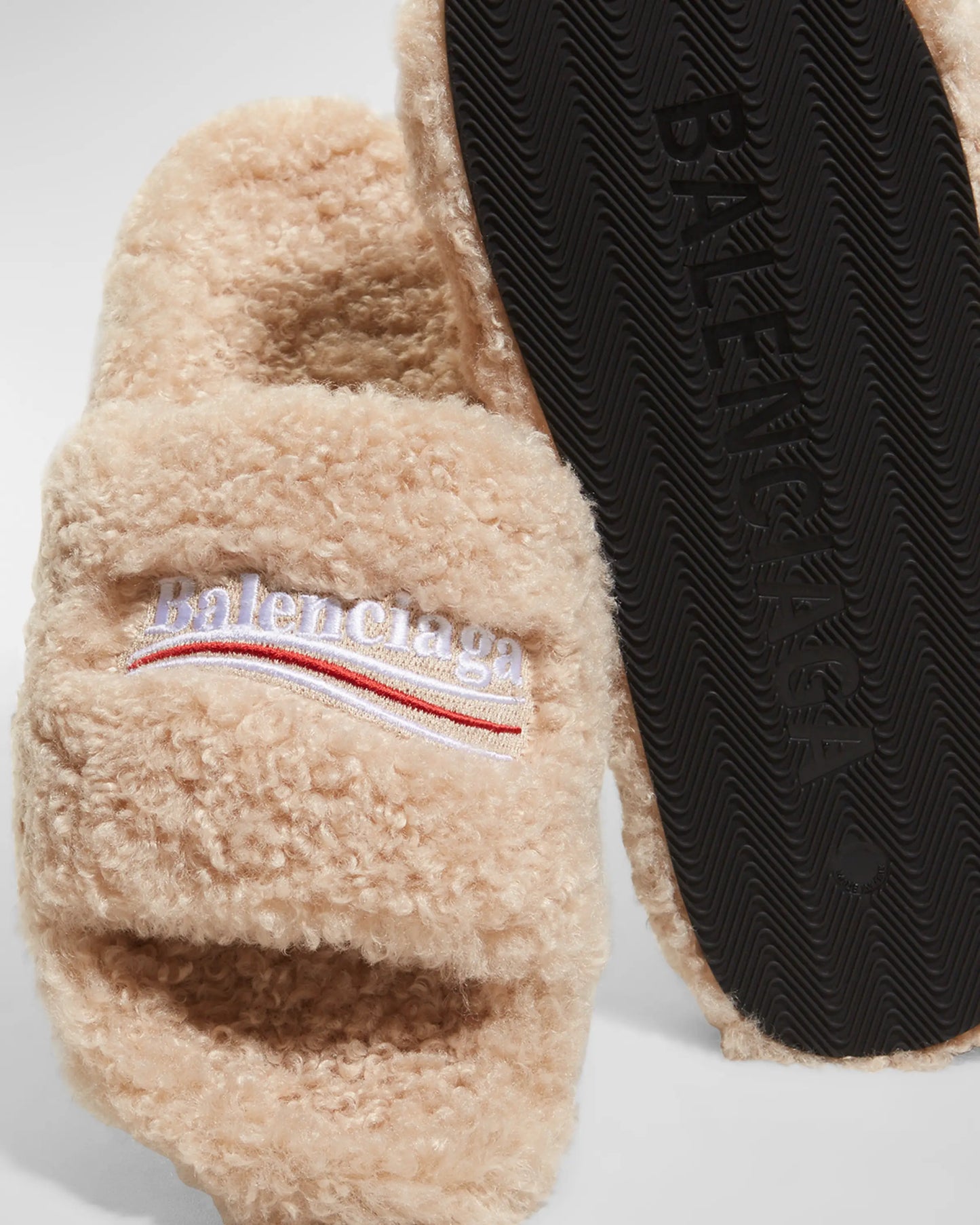 beige faux fur luxury slides

plush balenciaga style slippers

fluffy house sandals black

cozy fur-lined streetwear slides