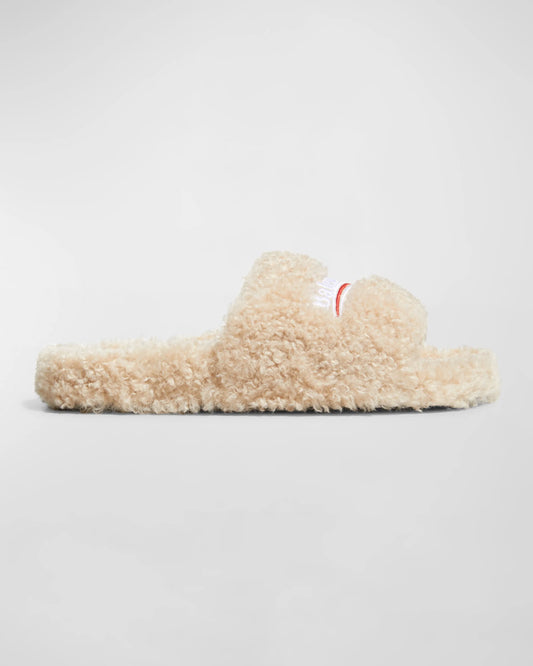 beige faux fur luxury slides

plush balenciaga style slippers

fluffy house sandals black

cozy fur-lined streetwear slides